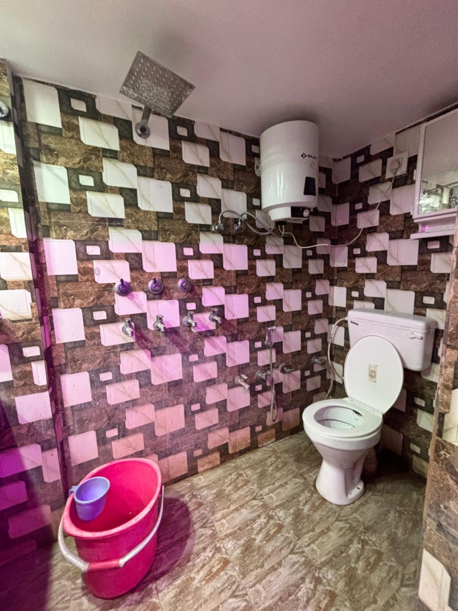 Kishori Ram Homestay Near Ayodhya Dham Railway Kültér fotó