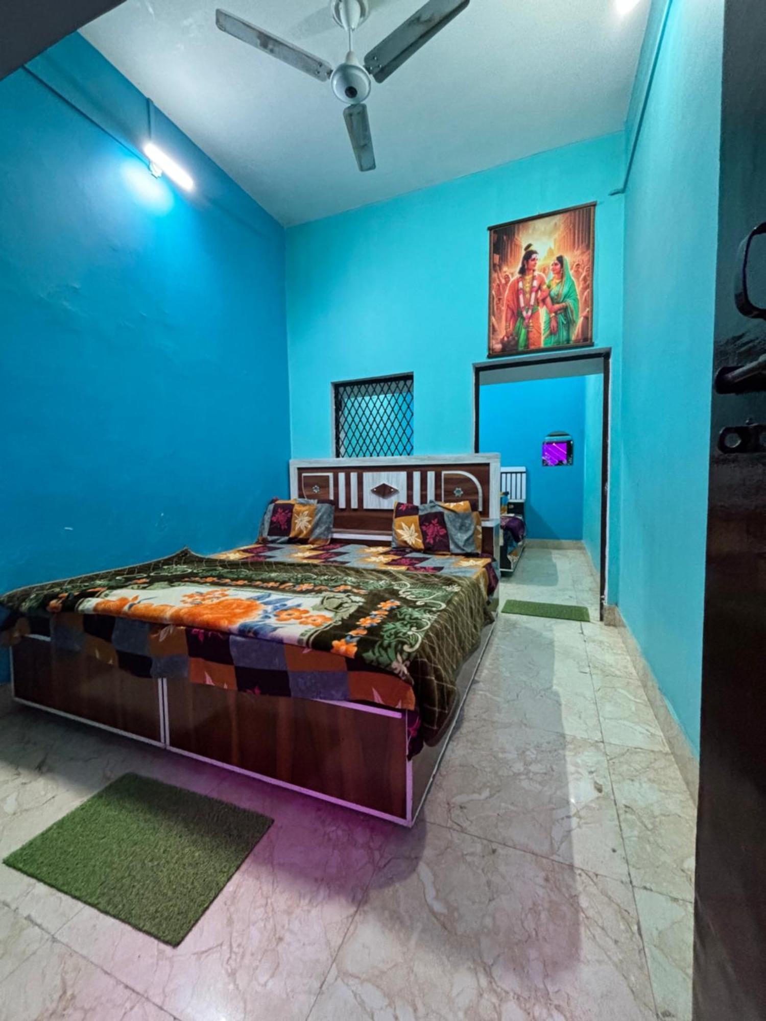Kishori Ram Homestay Near Ayodhya Dham Railway Kültér fotó