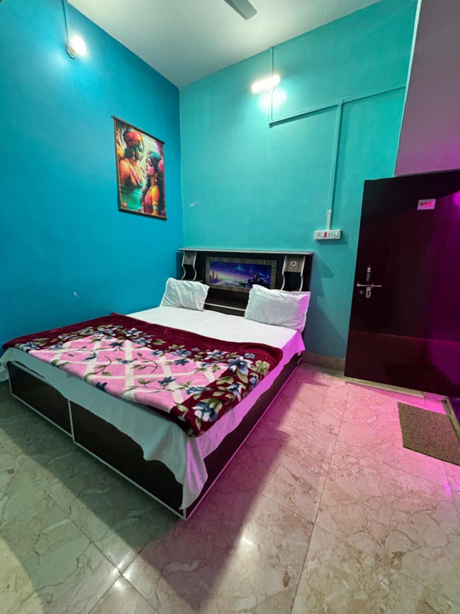 Kishori Ram Homestay Near Ayodhya Dham Railway Kültér fotó