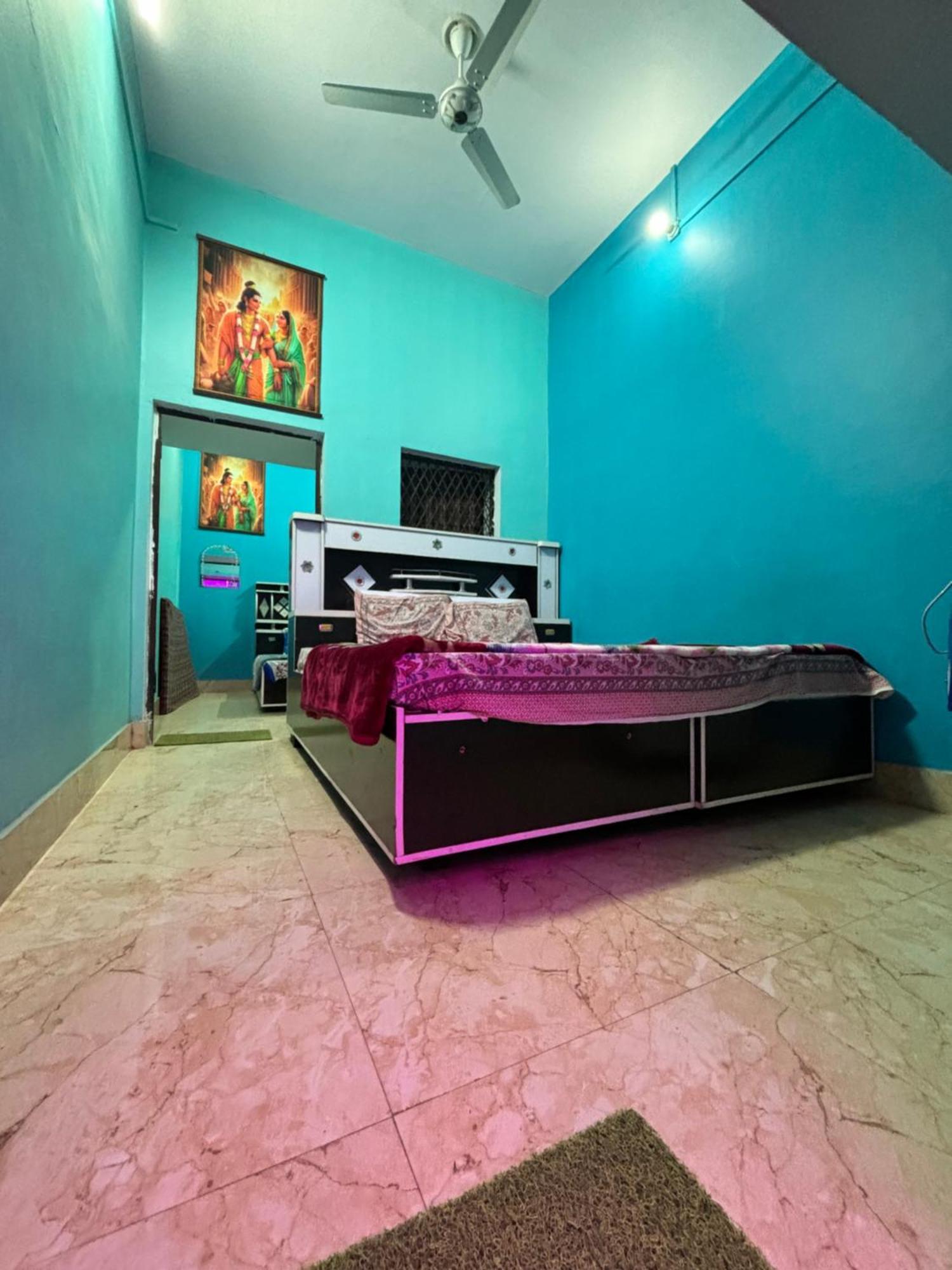 Kishori Ram Homestay Near Ayodhya Dham Railway Kültér fotó